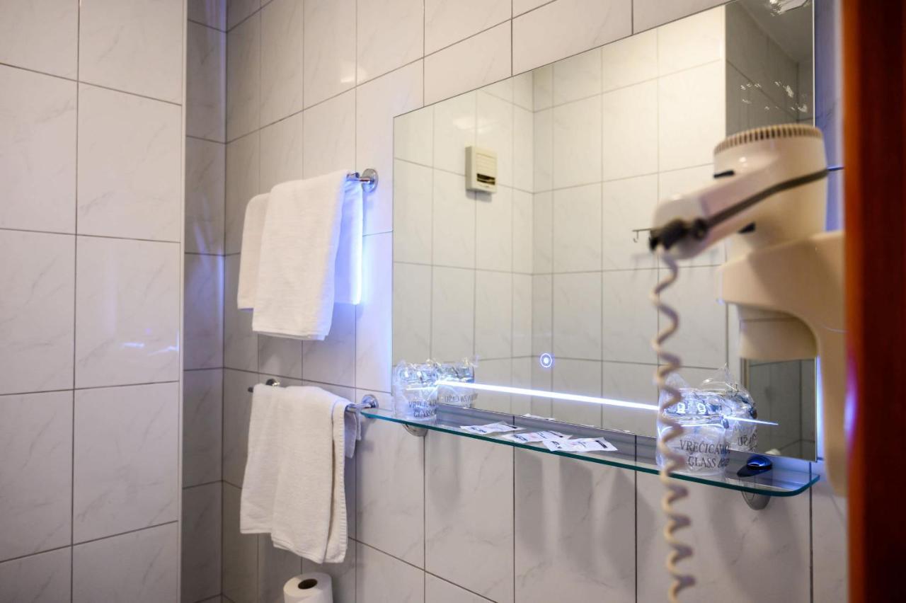 Hotel Mb Меткович Экстерьер фото