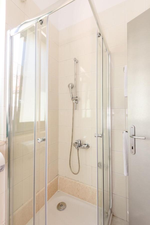 Hotel Mb Меткович Экстерьер фото