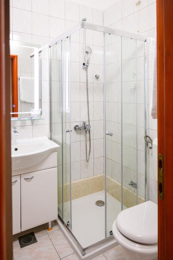 Hotel Mb Меткович Экстерьер фото